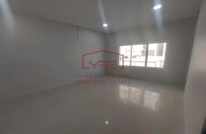 Empty Room image for: Apartment - 3 Bedrooms - 3 Bathrooms for rent in Najma 28 - Ibn Dirhem Street - Najma - Doha, Image 1