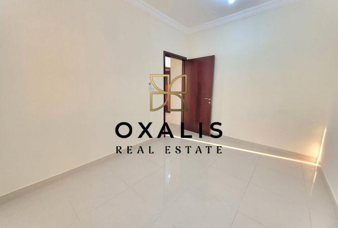 940017 - Property Image 2