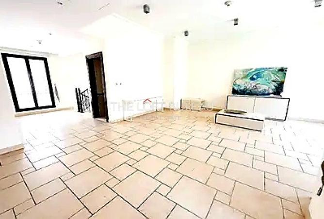 940818 - Property Image 3
