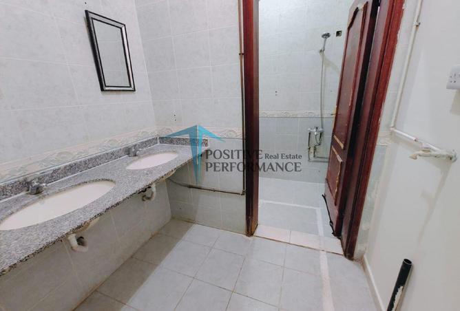 930219 - Property Image 2