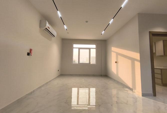 997682 - Property Image 2