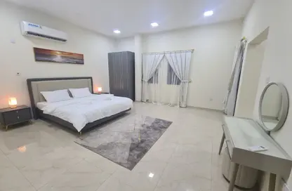 Villa - 5 Bedrooms - 4 Bathrooms for rent in Al Markhiya Street - Al Markhiya - Doha