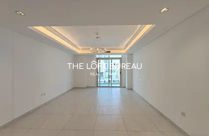 Apartment - 2 Bedrooms - 3 Bathrooms for sale in Crystal Residence - Gewan Island - The Pearl Island - Doha