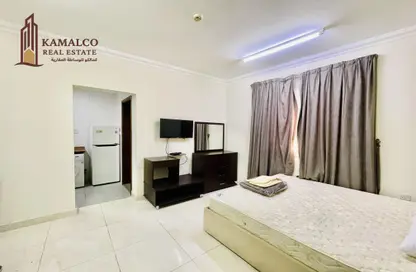 Apartment - Studio - 1 Bathroom for rent in Umm Ghuwailina 4 - Umm Ghuwailina - Doha
