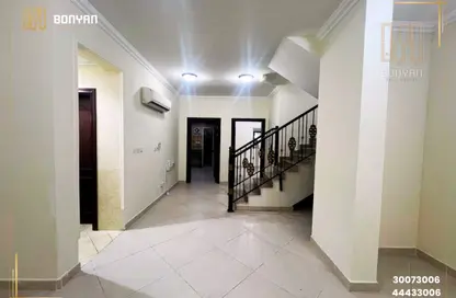 فيلا - 6 غرف نوم - 6 حمامات للايجار في الغرافة - الغرافة - الدوحة