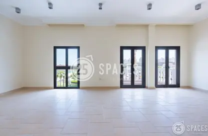 Apartment - 3 Bedrooms - 4 Bathrooms for rent in Carnaval - Qanat Quartier - The Pearl Island - Doha