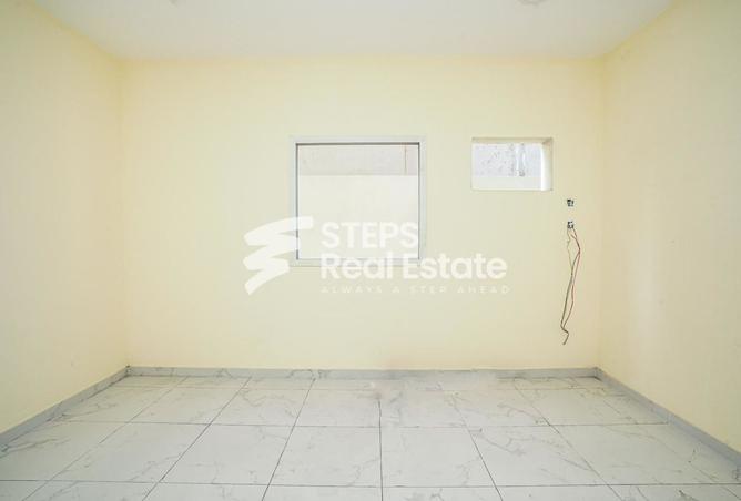 984566 - Property Image 2