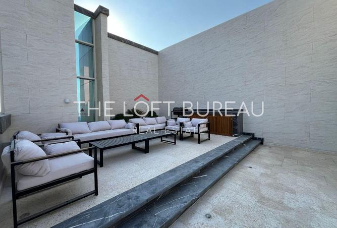 958930 - Property Image 2