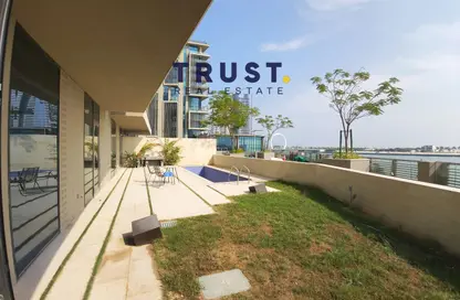 Apartment - 2 Bedrooms - 3 Bathrooms for sale in Seef Lusail Tower 1 - Seef Lusail - Lusail City - Lusail