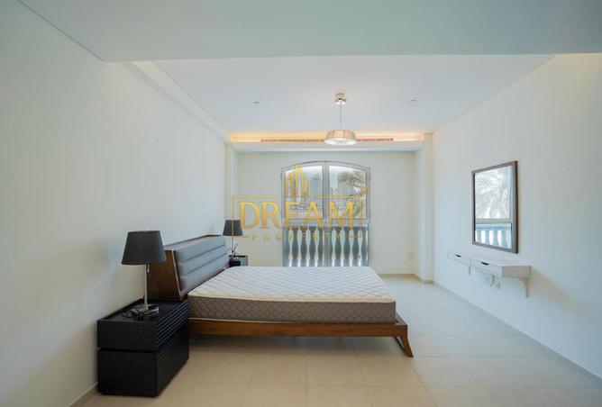 948745 - Property Image 3