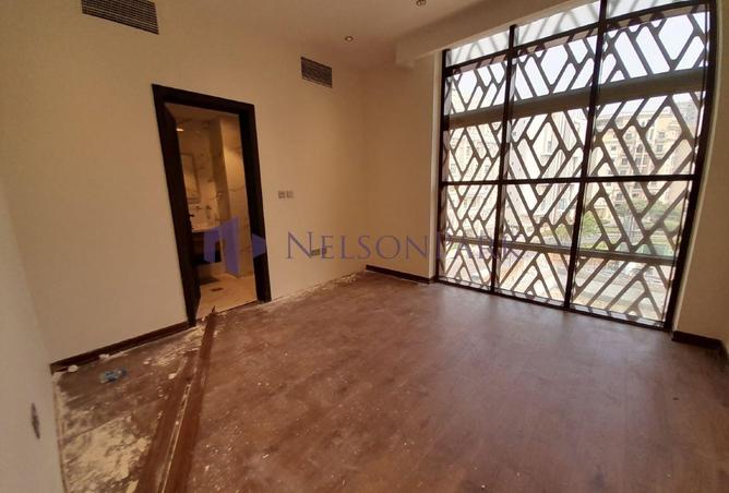 932680 - Property Image 2