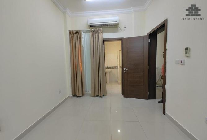 909925 - Property Image 2