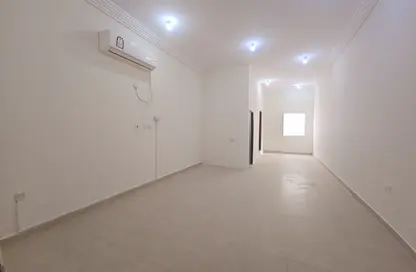 Apartment - Studio - 1 Bathroom for rent in Al Wukair - Al Wukair - Al Wakra