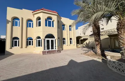 Villa - 6 Bedrooms - 6 Bathrooms for rent in Omar Al Mukhtar Street - Diplomatic Area - Doha