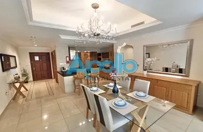 Dining Room image for: Apartment - 2 Bedrooms - 3 Bathrooms for rent in Viva West - Viva Bahriyah - The Pearl Island - Doha, Image 1