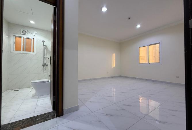 950381 - Property Image 3