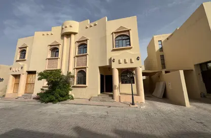 Villa - 5 Bedrooms - 5 Bathrooms for rent in Al Sakhama - Doha