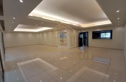 Villa - 5 Bedrooms - 5 Bathrooms for rent in Al Messila - Al Messila - Doha