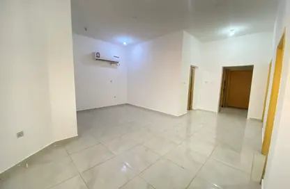 Apartment - 2 Bedrooms - 1 Bathroom for rent in Al Maamoura - Al Maamoura - Doha