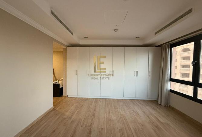 886824 - Property Image 2