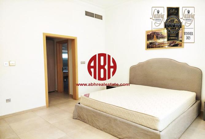 1003111 - Property Image 2