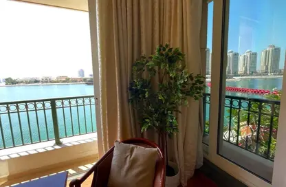 Apartment - 2 Bedrooms - 2 Bathrooms for sale in Viva West - Viva Bahriyah - The Pearl Island - Doha