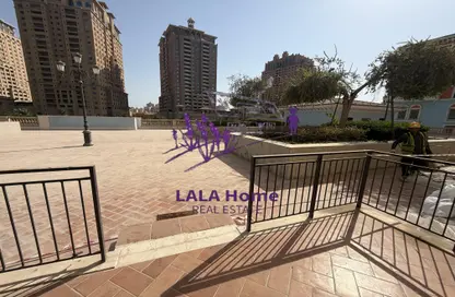 Apartment - 2 Bedrooms - 3 Bathrooms for rent in Carnaval - Qanat Quartier - The Pearl Island - Doha