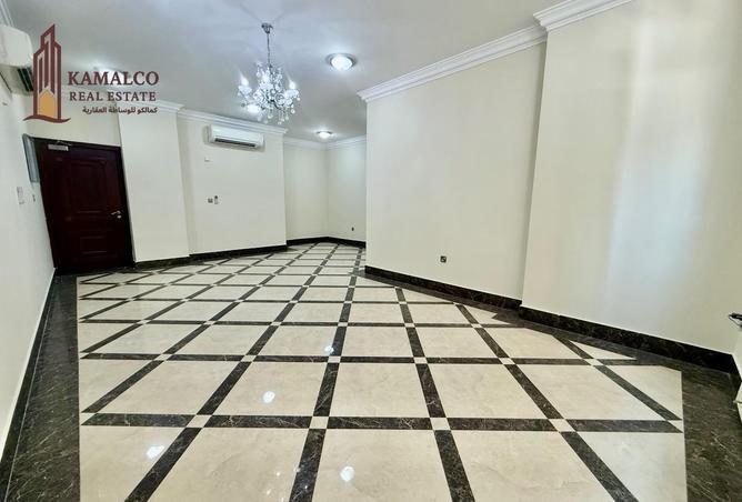 939568 - Property Image 2