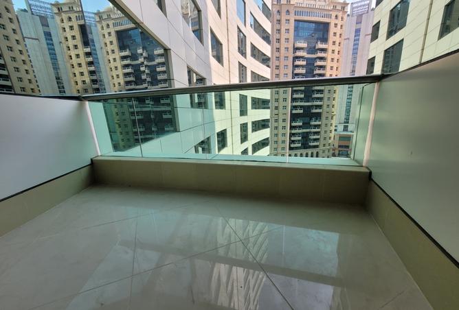 983766 - Property Image 3