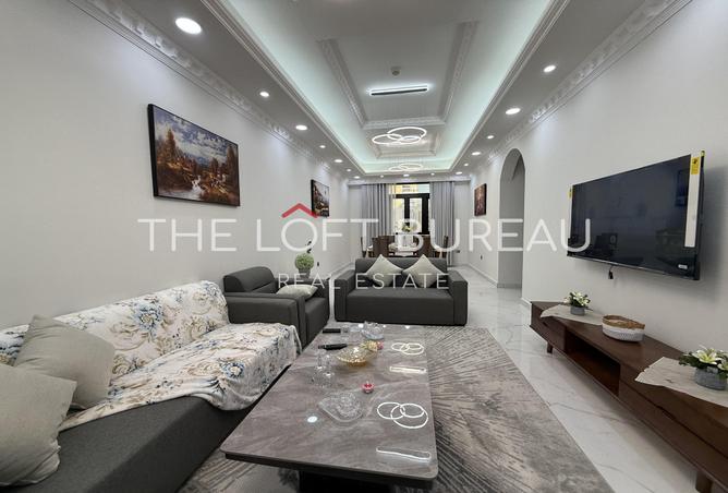 984023 - Property Image 2