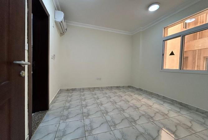 971398 - Property Image 2