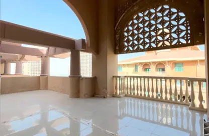 (بنتهاوس  (روف - 5 غرف نوم - 5 حمامات للبيع في طريق بورتو الشرقي - بورتو أرابيا - جزيرة اللؤلؤة - الدوحة