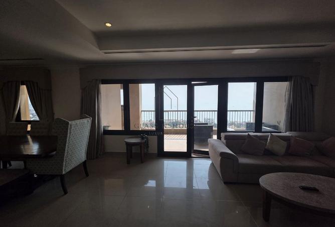 987110 - Property Image 2