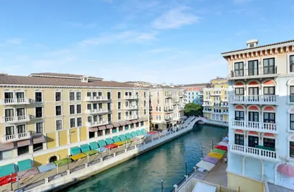 Apartment - 1 Bedroom - 2 Bathrooms for rent in Chateau - Qanat Quartier - The Pearl Island - Doha