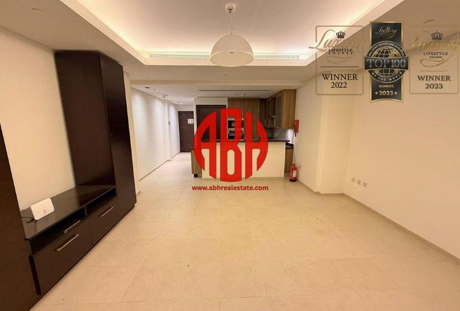 948554 - Property Image 2