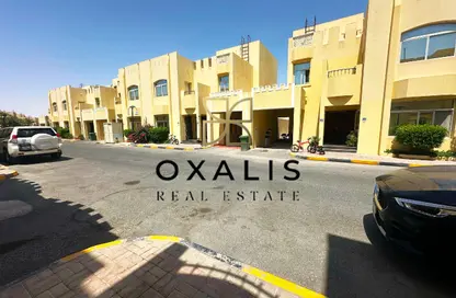 Villa - 4 Bedrooms - 4 Bathrooms for rent in Al Gharrafa - Al Gharrafa - Doha