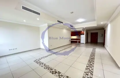Empty Room image for: Apartment - 1 Bathroom for rent in West Porto Drive - Porto Arabia - The Pearl Island - Doha, Image 1