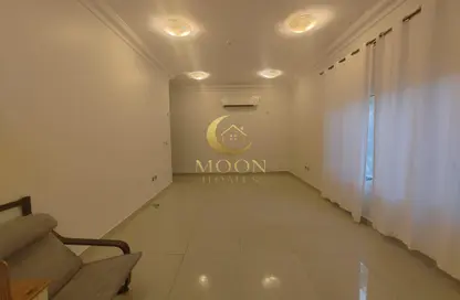 Apartment - 2 Bedrooms - 2 Bathrooms for rent in Old Airport Road - Doha