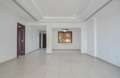 Apartment - 1 Bedroom - 2 Bathrooms for rent in Porto Arabia - The Pearl Island - Doha
