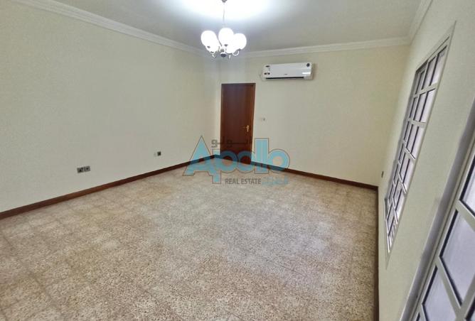 994700 - Property Image 2