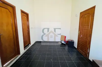 Apartment - Studio - 1 Bathroom for rent in Al Mansoura - Al Mansoura - Doha