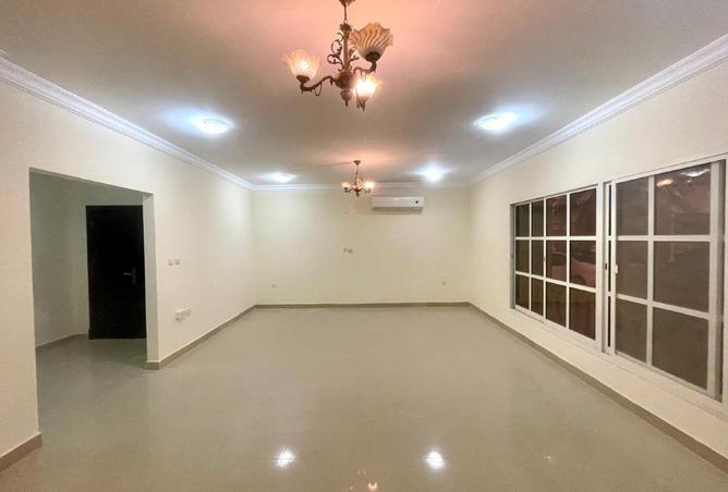 939383 - Property Image 2