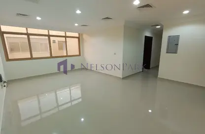 Apartment - 2 Bedrooms - 3 Bathrooms for rent in Al Sadd Road - Al Sadd - Doha