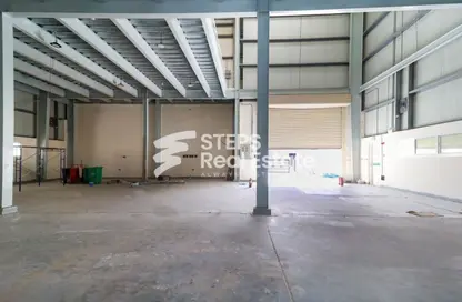 Warehouse - Studio for rent in East Industrial Street - Birkat Al Awamer - Al Wakra