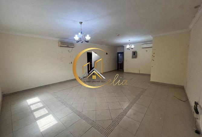 912139 - Property Main Image