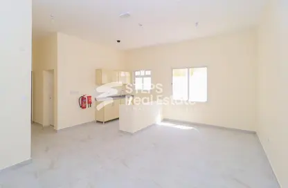 سكن عمال - استوديو للايجار في شارع الصناعية الشرقي - بركة العوامر - الوكرة