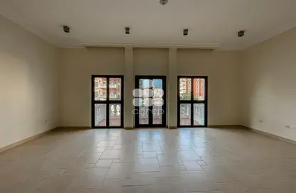 Empty Room image for: Apartment - 2 Bedrooms - 3 Bathrooms for rent in Carnaval - Qanat Quartier - The Pearl Island - Doha, Image 1