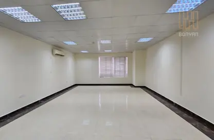 مساحات مكتبية - استوديو - 2 حمامات للايجار في مشروع سلوى السكني - طريق سلوى - الدوحة