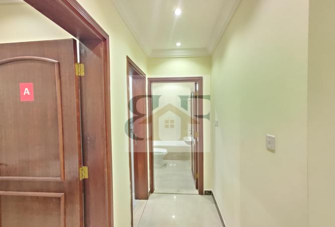 945302 - Property Image 2