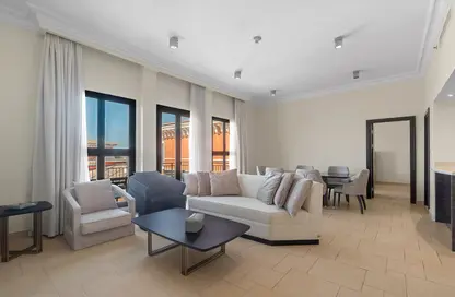 Apartment - 2 Bedrooms - 3 Bathrooms for rent in Carnaval - Qanat Quartier - The Pearl Island - Doha